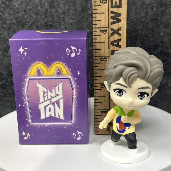 BTS 2025 McDonald’s Tiny Tan Happy Meal Toy Figure Cute Collectible Kpop #1 RM - Picture 1 of 9